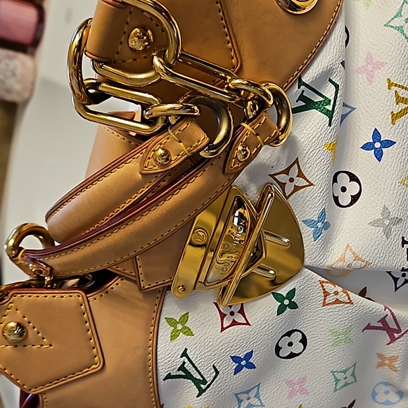 Louis Vuitton Ursula Shoulder Bag - Picture 14 of 14